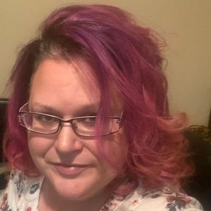 Meet your Posher, Angie